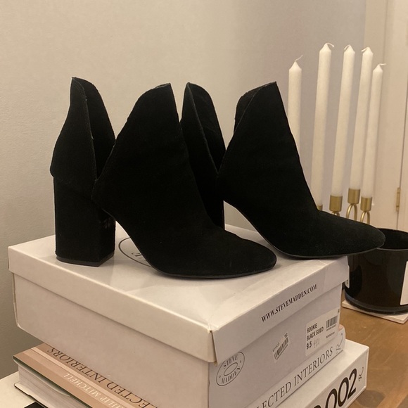 Steve Madden “rookie” black suede boots. - Picture 5 of 6